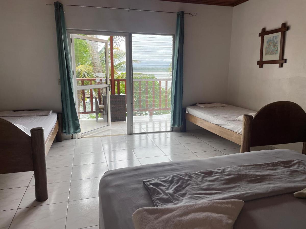 Casa Nostra Hotel Lívingston Buitenkant foto