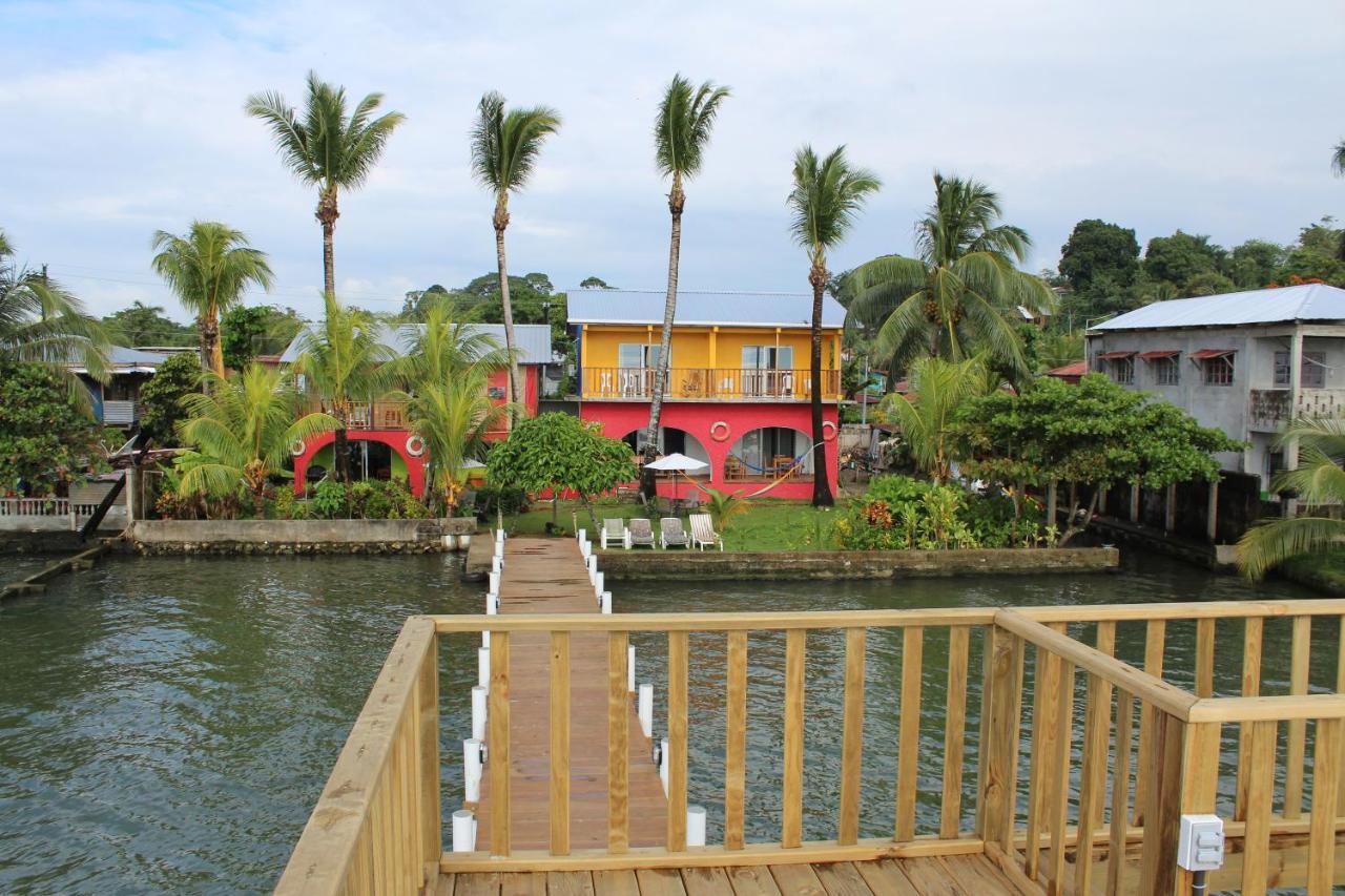 Casa Nostra Hotel Lívingston Buitenkant foto