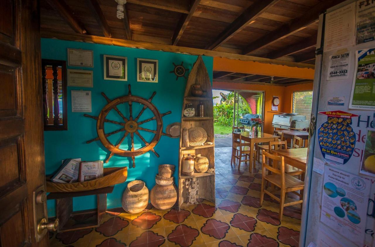 Casa Nostra Hotel Lívingston Buitenkant foto