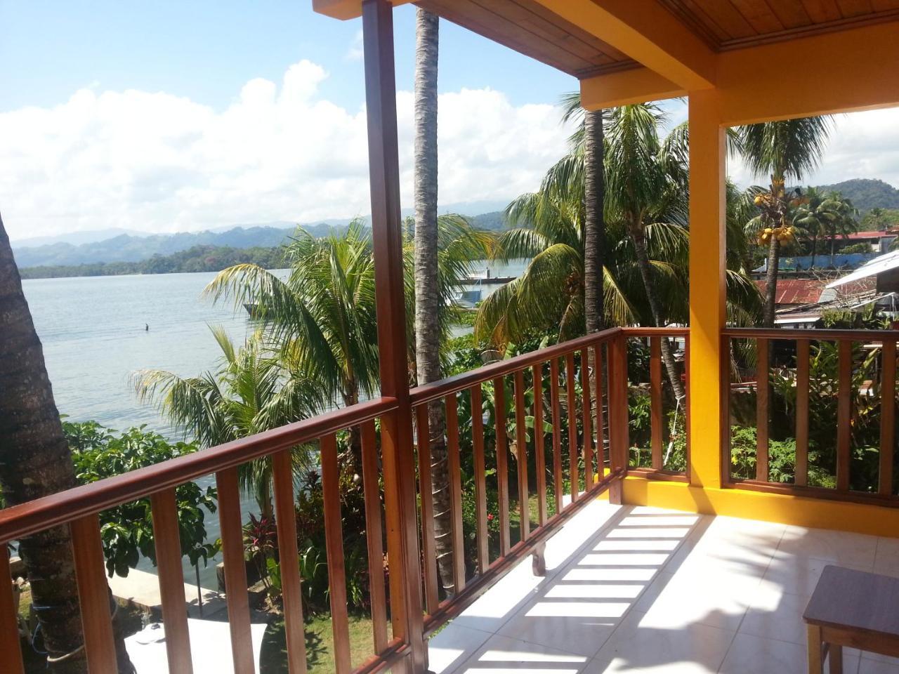 Casa Nostra Hotel Lívingston Buitenkant foto